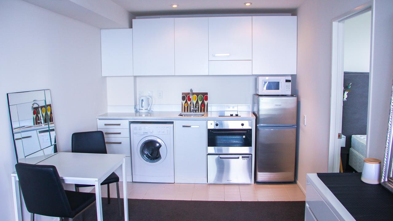Semi Penthouse With Free Parking Apartment Auckland Exterior photo